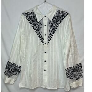 NWT Bob Mackie Women’s L White Black Embroidered Button Front Long Sleeve Blouse